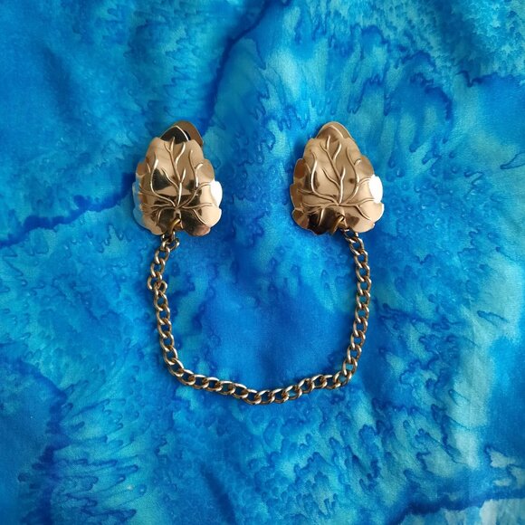 Vintage Leaf Sweater Clip - Picture 1 of 2
